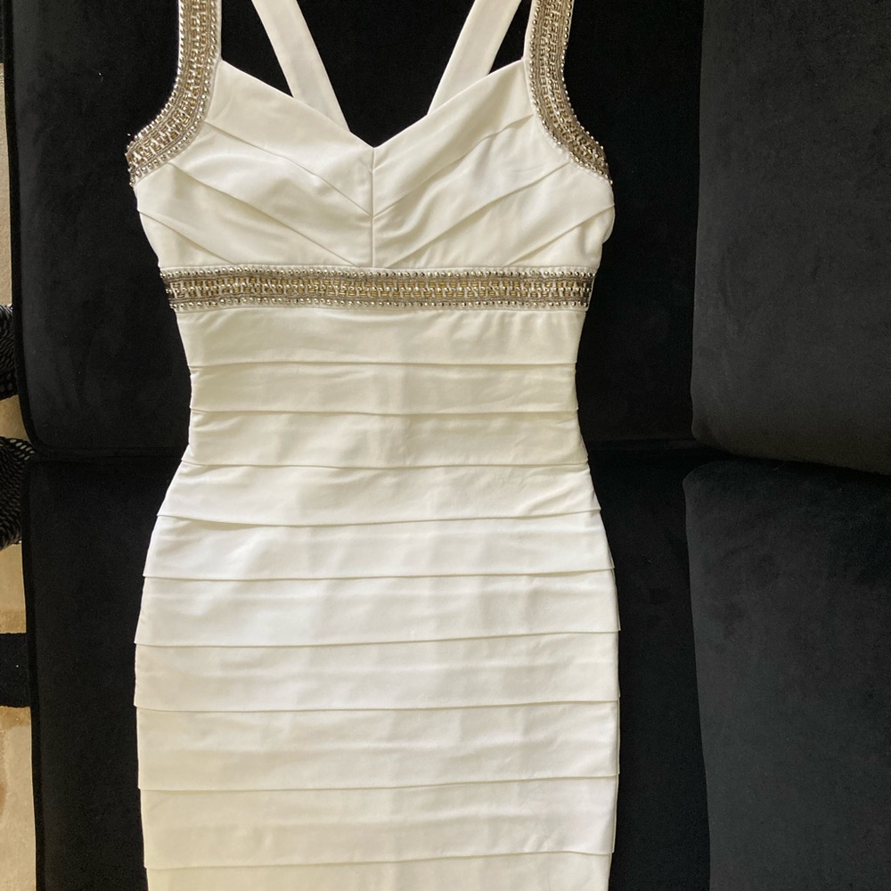 WHBM White House Black Market Embellished White Slimming Dress NWT